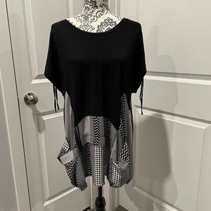 Red Coral, Beautiful top ( Med)